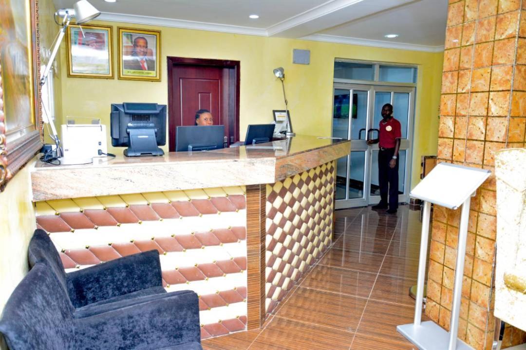 Crystal House International Hotel Ilorin Eksteriør billede