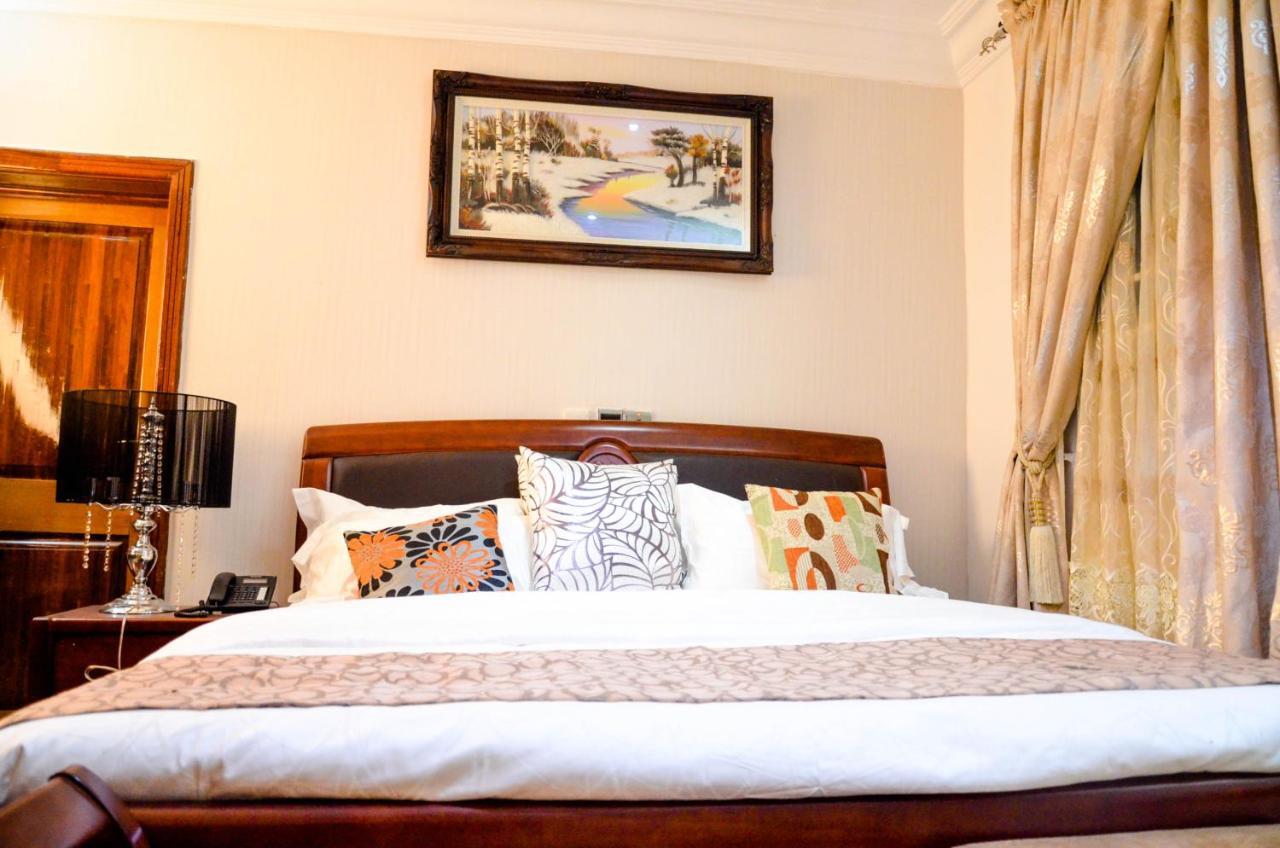 Crystal House International Hotel Ilorin Eksteriør billede
